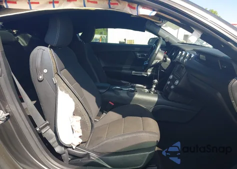 2016 Ford Mustang V6 из США, поврежденный, VIN 1FA6P8AMXG5267414